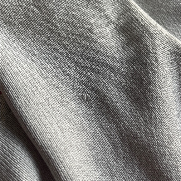 Express Light Gray V-Neck Sweater - Picture 5 of 5